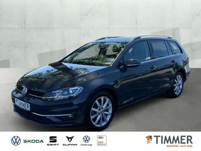 Używany VW Golf VIII Highline 150 KM (110 kW) 2021 Szary Kombi