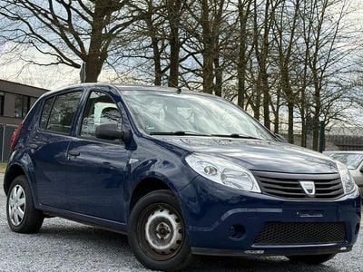 Usata Dacia Sandero Basis 75 CV (55 kW) 2009 Blu Berlina