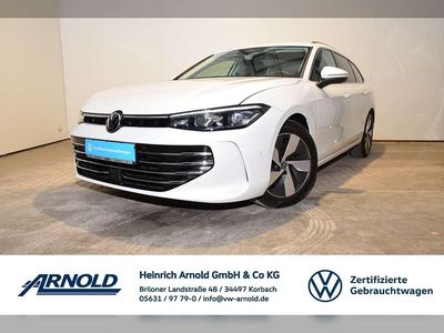 Gebraucht VW Passat Elegance 150 PS (110 kW) 2024 Oryxweiß perlmutteffekt Kombi