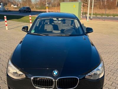 gebraucht BMW 114 i schöner Anfänger Auto