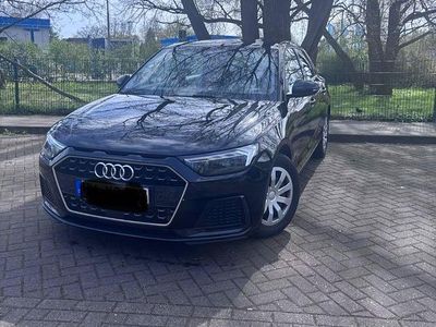 Begagnad Audi A1 Sportback Advanced 150 HK (110 kW) 2020 Svart Halvkombi