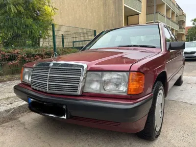 Gebraucht Mercedes 190 118 PS (86 kW) 1990 Rot Limousine