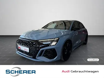 Gebraucht Audi RS3 Sport 400 PS (294 kW) 2023 Kemoragrau metallic (metallic) Limousine