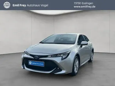 Gebraucht Toyota Corolla Comfort 122 PS (89 kW) 2022 Silber Limousine