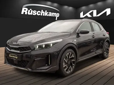 Neu Kia XCeed Vision 150 PS (110 kW) 2026 Schwarz SUV