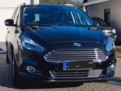 Gebraucht Ford S-MAX Titanium 165 PS (121 kW) 2019 Schwarz Van / Kleinbus