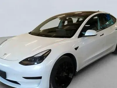 Gebraucht Tesla Model 3 RWD 208 kW (283 PS) 2023 Weiß Limousine