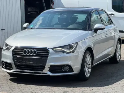 Gebraucht Audi A1 Sportback Ambition 122 PS (89 kW) 2012 Silber Kleinwagen