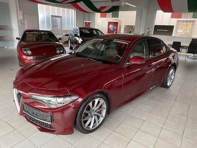 Gebraucht Alfa Romeo Giulia Super 179 PS (131 kW) 2017 Rot Limousine