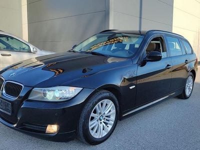 Gebraucht BMW 318 143 PS (105 kW) 2012 Schwarz Kombi