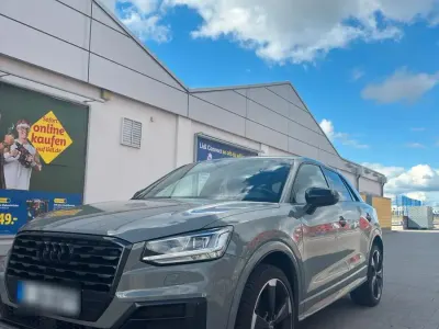 Gebraucht Audi Q2 Design 150 PS (110 kW) 2020 Grau SUV