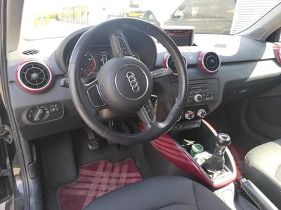 Second-hand Audi A1 Ambition 86 CP (63 kW) 2012 Negru Hatchback
