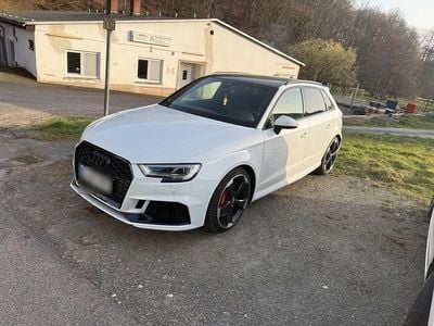 Gebraucht Audi RS3 Ambiente 400 PS (294 kW) 2019 Weiß Limousine