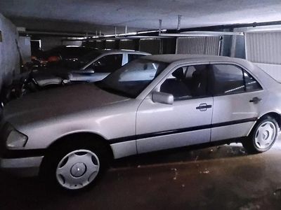 Usata Mercedes 200 880 CV (647 kW) 1996 Berlina