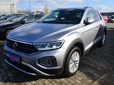 Gebraucht VW T-Roc Life 116 PS (85 kW) 2024 Pyritsilber metallic (metallic) SUV
