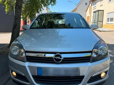 Gebraucht Opel Astra 125 PS (91 kW) 2004 Grau Kleinwagen