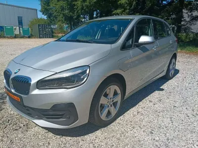 Gebraucht BMW 225 224 PS (164 kW) 2018 Glaciersilber Kombi