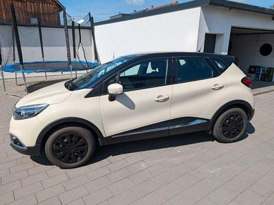 Begagnad Renault Captur Luxe 120 HK (88 kW) 2013 Beige SUV