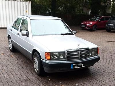 Second-hand Mercedes 190 122 CP (89 kW) 1992 Argintiu Berlinǎ