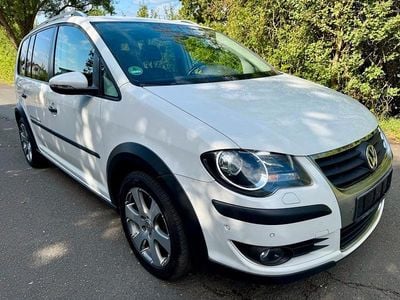VW Touran Cross