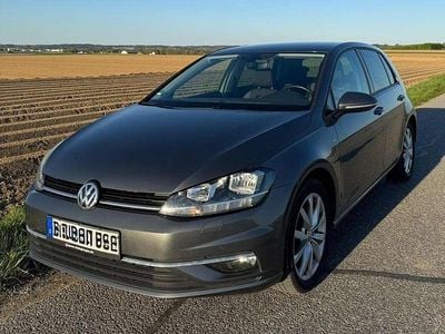 Gebraucht VW Golf VII 150 PS (110 kW) 2018 Grau Limousine