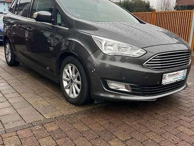 Gebraucht Ford Grand C-Max Titanium 150 PS (110 kW) 2019 Magneticgrau (metallic) Van / Kleinbus