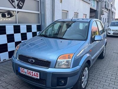 Gebraucht Ford Fusion 100 PS (73 kW) 2007 Blau Kleinwagen