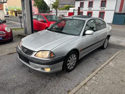 Gebraucht Toyota Avensis Terra 129 PS (94 kW) 2001 Grau Limousine