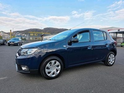 Gebraucht Dacia Sandero Essentiel 73 PS (53 kW) 2018 Blau Kleinwagen