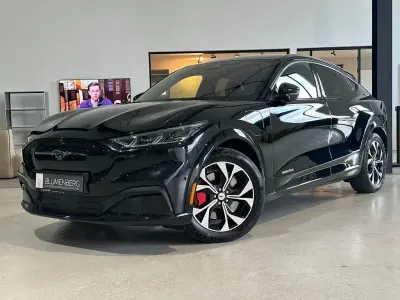 Gebraucht Ford Mustang Mach-E Premium 216 kW (294 PS) 2023 Schwarz SUV