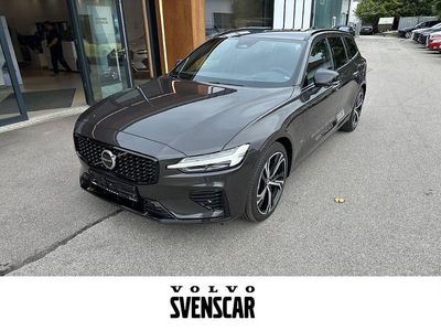 Używany Volvo V60 Plus 398 KM (292 kW) 2025 Szary Kombi