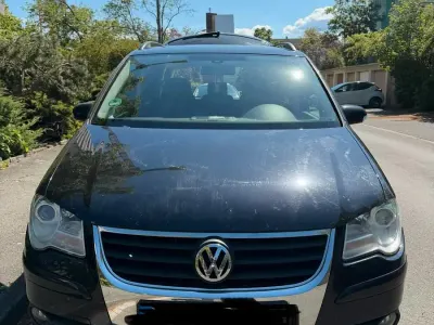 Gebraucht VW Touran 140 PS (102 kW) 2009 Schwarz Van / Kleinbus