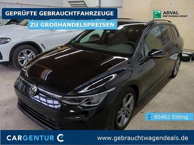 Deep black perleffekt (metallic) Gebraucht 2024 VW Golf VIII R-line Kombi | 22.490 €