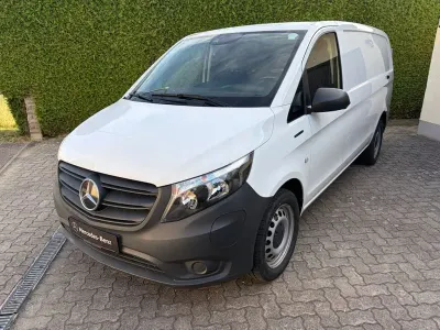 Gebraucht Mercedes e-Vito 69 kW (95 PS) 2023 Weiß Van