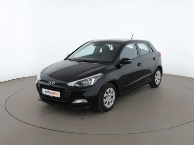 Gebraucht Hyundai i20 Trend 101 PS (74 kW) 2018 Schwarz Limousine