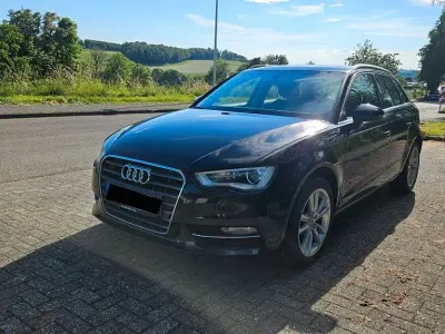 Gebraucht Audi A3 Ambiente 150 PS (110 kW) 2014 Schwarz Limousine