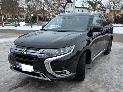 Gebraucht Mitsubishi Outlander P-HEV Top 224 PS (164 kW) 2021 Schwarz SUV