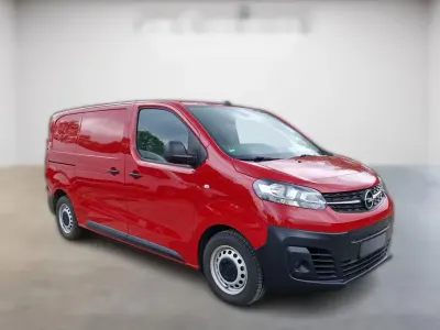 Używany Opel Vivaro-e Combi Edition 100 kW (136 KM) 2022 Czerwony Van
