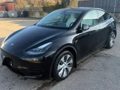 Gebraucht Tesla Model Y RWD 219 kW (299 PS) 2024 Schwarz SUV