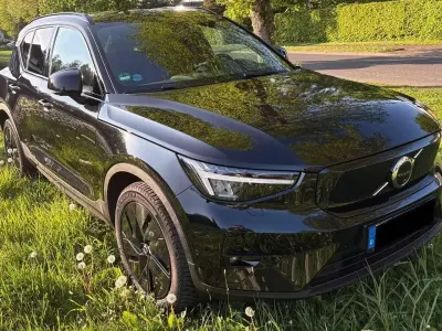 Gebraucht Volvo EX40 Plus 185 kW (252 PS) 2023 Schwarz SUV