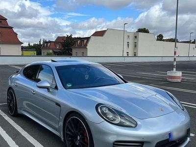 Porsche Panamera GTS