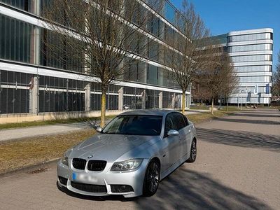 Second-hand BMW 325 M Sport 218 CP (160 kW) 2006 Argintiu Berlinǎ