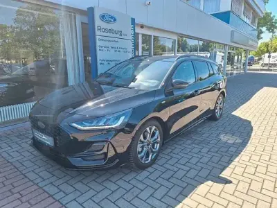 Gebraucht Ford Focus ST-Line X 116 PS (85 kW) 2023 Schwarz Limousine