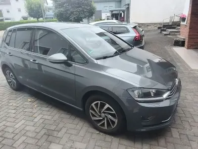 Gebraucht VW Golf Sportsvan Sound 116 PS (85 kW) 2017 Grau Van / Kleinbus
