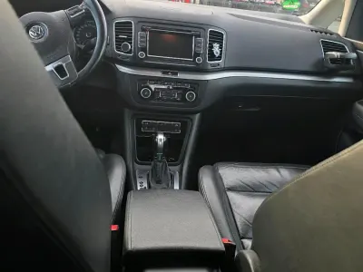Brugt VW Sharan 140 HK (102 kW) 2011 Sort MPV