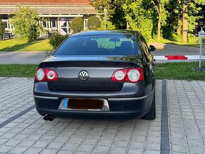 Gebraucht VW Passat Highline 160 PS (117 kW) 2008 Braun Limousine