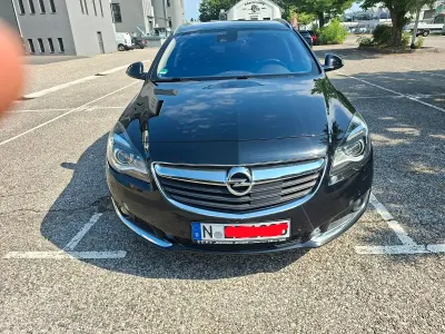 Gebraucht Opel Insignia Edition 136 PS (100 kW) 2016 Schwarz Kombi