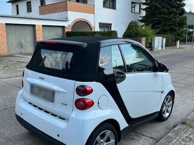Second-hand Smart ForTwo Cabrio 71 CP (52 kW) 2011 Alb Cabrio
