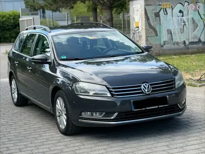 Gebraucht VW Passat Comfortline 140 PS (102 kW) 2011 Grau Kombi