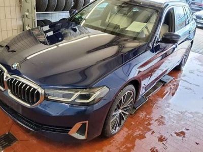 gebraucht BMW 520 d xDrive Luxury Line Pano HuD LED Massage